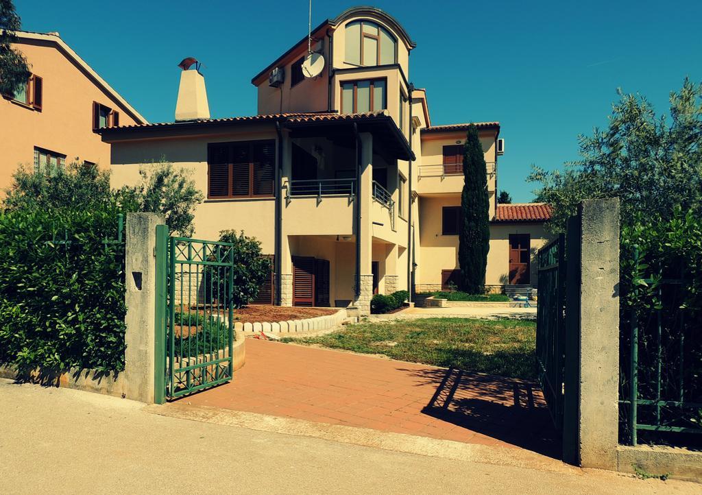 Stoja Apartment PUY Exterior foto
